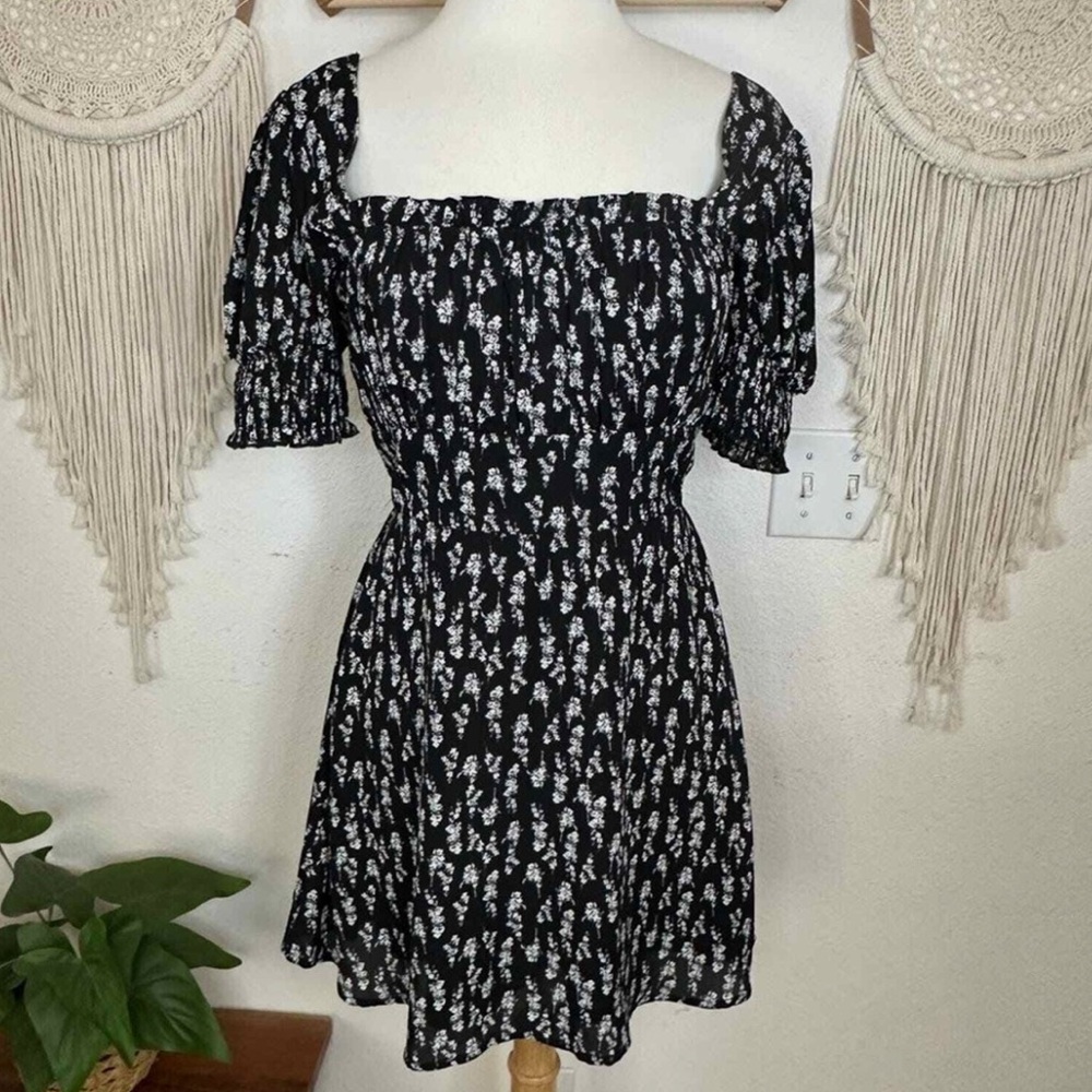 NWT Square Neck Puff Sleeve Mini Dress Floral Print